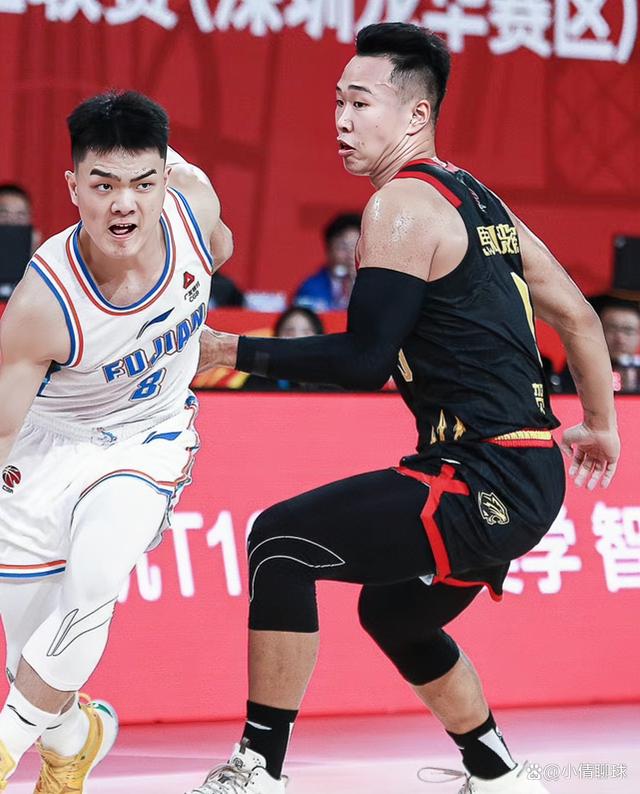cba夺冠纪录片_cba北京第一次夺冠录像_cba北京夺冠成员名单